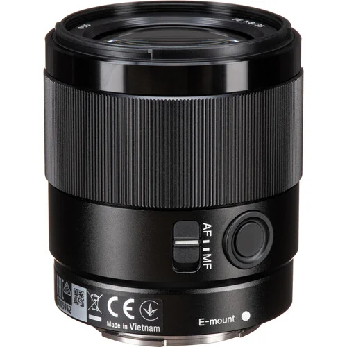 Alternative view of Sony FE 35mm f/1.8 Lens