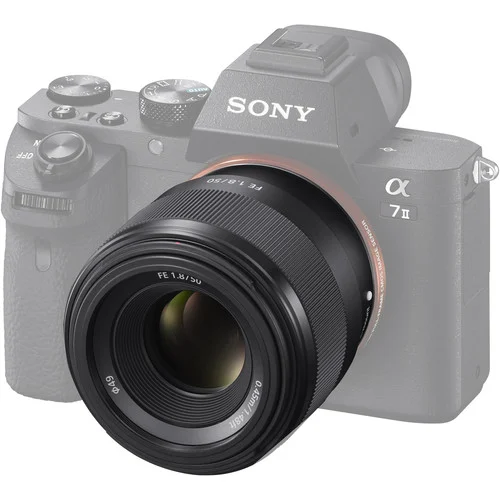 Alternative view of Sony FE 50mm f/1.8 Lens
